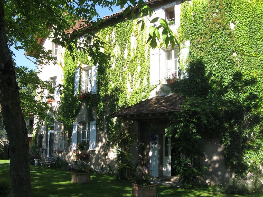 Le Domaine De Panissac Bed and Breakfast Berneuil  Exterior foto