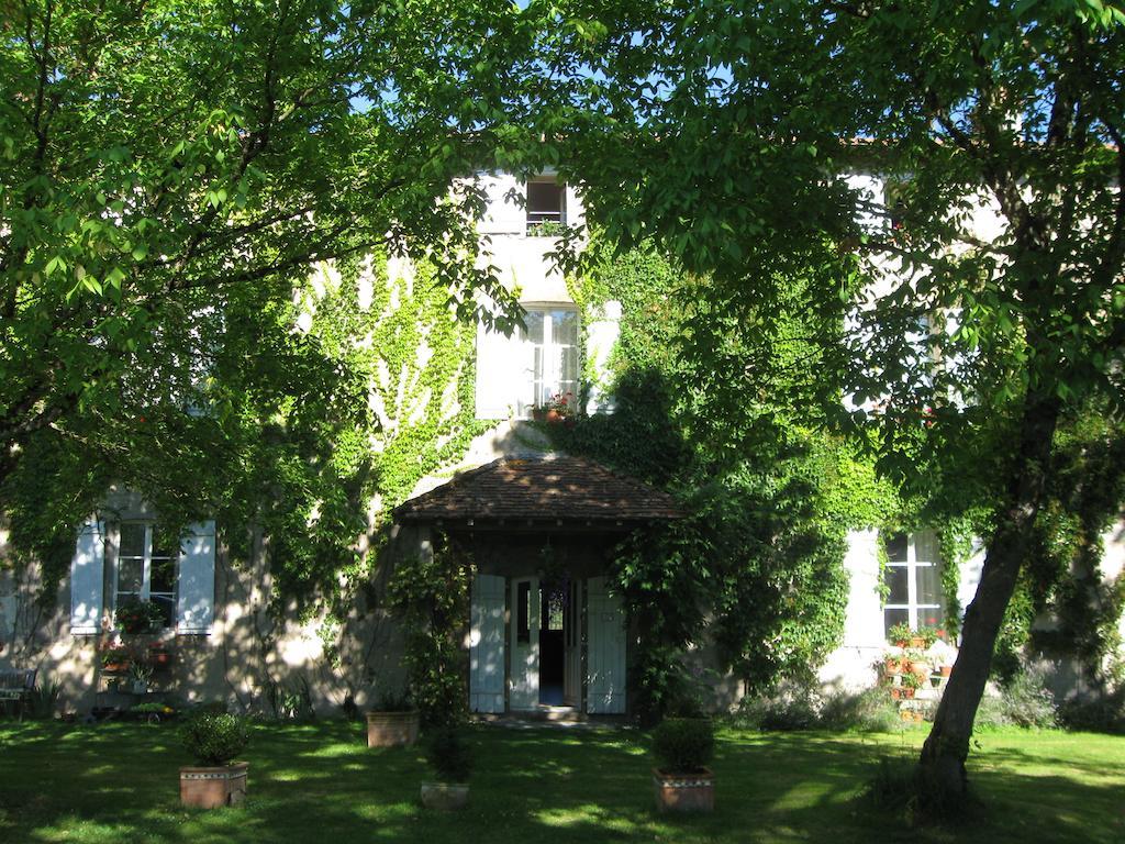 Le Domaine De Panissac Bed and Breakfast Berneuil  Exterior foto